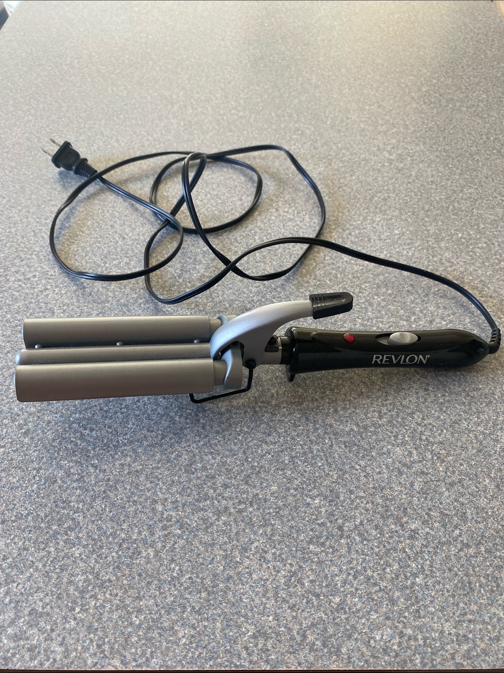 Revlon Black & Silver Triple Barrel Hair Waver